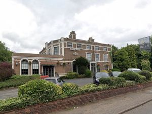 Supporting image for story: Garden furniture stolen from Himley House Hotel after tyres dumped 