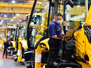 Supporting image for story: 500 JCB jobs on offer in new recruitment drive