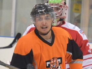 Supporting image for story: Telford Tigers confirm return of Macauley Halford