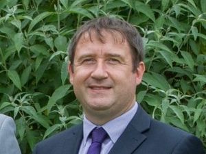 Supporting image for story: We think solar energy still has a sunny future