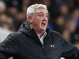 Supporting image for story: Aston Villa v Wolves: Steve Bruce insists his focus remains on the pitch despite questions over rivals' recruitment policy