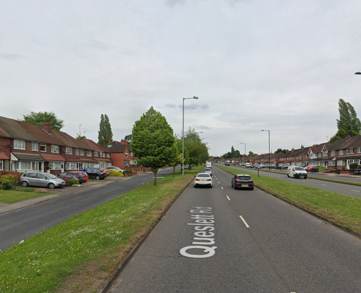 Fire service warns to avoid area where possible as five crews respond to Great Barr blaze