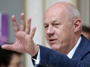 Supporting image for story: Looking after the wealthy is Tory thinking in a nutshell