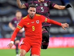 Supporting image for story: West Brom's Hal Robson Kanu is canned for breaching Wales rules