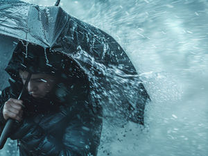 Supporting image for story: Storm Bram in the West Midlands: Wind gusts up to 41mph as temperatures drop to 7 degrees - here’s when