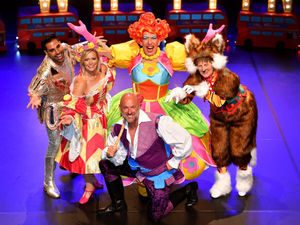 Supporting image for story: Queen of the Black Country Doreen Tipton joins all-star cast to launch Birmingham Hippodrome's panto