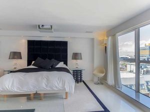 Supporting image for story: Footballers in clash for £3,000-a-month Birmingham penthouse