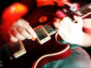 Supporting image for story: Robin 2 holding live band grand final