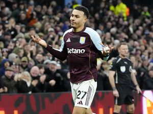 Supporting image for story: Morgan Rogers brace boosts Aston Villa to 10th straight win at Man Utd expense