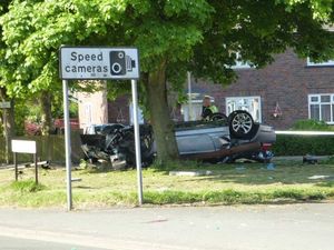 Supporting image for story: Car flips onto its roof in Gornal crash