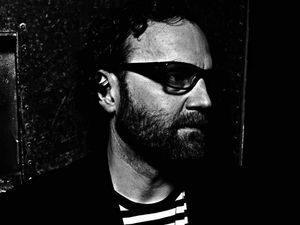 Supporting image for story: Mike Marlin: My endless battle for the perfect grass path