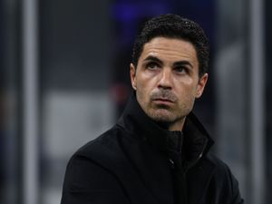 Supporting image for story: Mikel Arteta says Arsenal need to be near-perfect to catch leaders Liverpool
