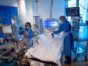 Supporting image for story: Antibiotic use ‘very high’ in Covid-19 hospital patients during first wave