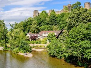 Supporting image for story: Former Ludlow Michelin star restaurant Mr Underhill's back on the market for £1,150,000