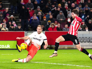 Supporting image for story: Brentford v Wolves: Mathias Jensen set to make Brentford return after injury