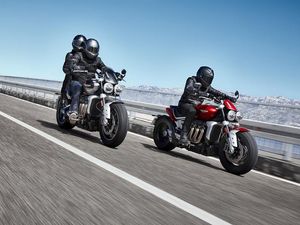 Supporting image for story: Triumph unveils all-new Rocket 3