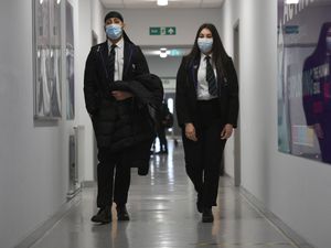 Supporting image for story: Government set to lift school face mask rule despite warning from unions