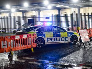 Supporting image for story: Bomb disposal squad called to Smethwick after unexploded device found in canal
