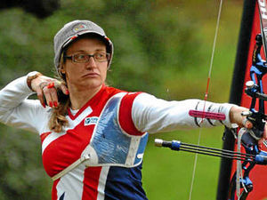 Supporting image for story: Shropshire archer Alison Williamson in record bid