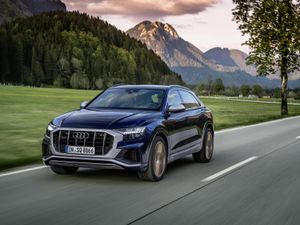 Supporting image for story: Audi SQ7 and SQ8 performance SUVs swap diesel for petrol