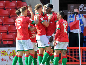 Supporting image for story:  Elijah Adebayo: Walsall strikers bonding well 