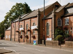 Supporting image for story: ELO tribute band set to bring the house down in Market Drayton