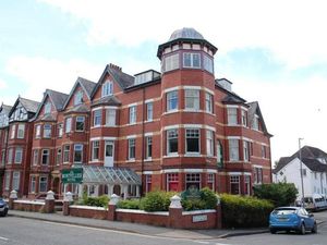 Supporting image for story: 'Substantial' hotel closed for several years is put up for sale