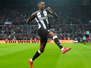 Supporting image for story: Eddie Howe praises ‘class’ of Alexander Isak as goalscoring run continues