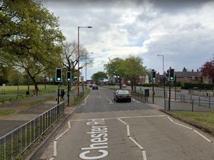 Supporting image for story: Car driver 'stops before driving off' after 'hitting cyclist on pedestrian crossing'