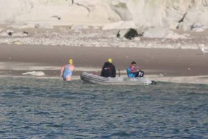 Melissa lands in France