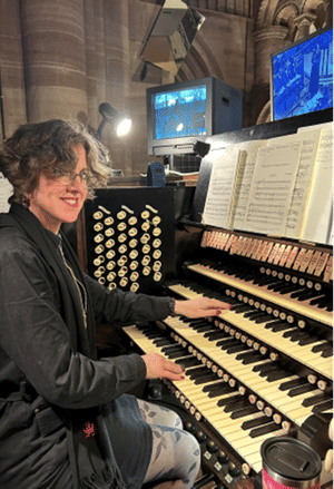 Mthr Victoria Barlow in concert