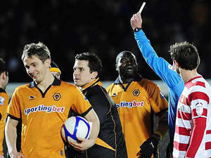 Supporting image for story: Elokobi's red card sparks Wolves anger