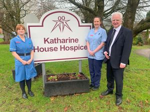 Richard Soulsby with Staff Nurse Rachael Pyatt and Healthcare Ammie Sloan