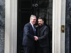 Supporting image for story: Starmer to welcome Zelensky to No 10 ahead of Trump meeting with Putin