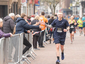 Stafford Half Marathon 2025 (photos by Ian Knight / Z70 Photography)