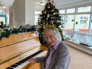 Supporting image for story: Rosalie, 102, shows you're never too old for a sing-song