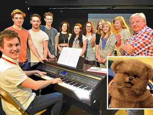 Supporting image for story: Bungle actor boosts Shropshire students' stagecraft