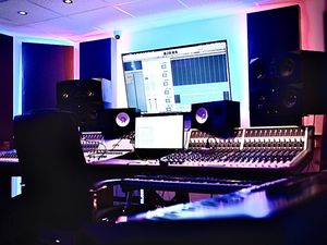 Supporting image for story: Music project launches free workshops for young Wolverhampton creatives