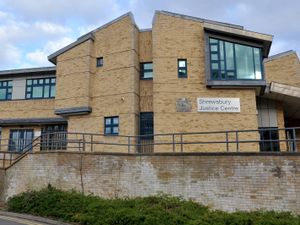 Supporting image for story: Shrewsbury robbery suspect claims he threw knives in River Severn to 'stop more injuries'