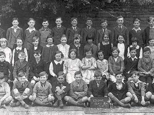 Supporting image for story: Pictures from the past - August 15