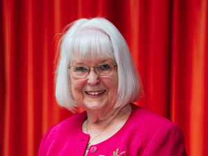 Supporting image for story: Former mayor's 25-hour wait from 999 call to hospital bed leaves her 'appalled'