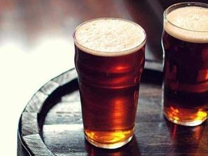 Supporting image for story: Up to six can meet indoors at pubs in Wales from next week