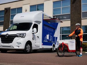 Supporting image for story: Renault’s E-Tech Master OptiModale is a last-mile e-mobilty concept