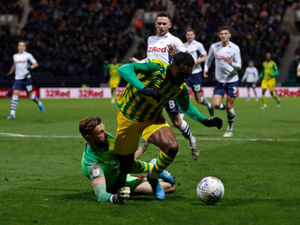 Supporting image for story: Former official Keith Hackett: Referee 'guessed' for West Brom penalty