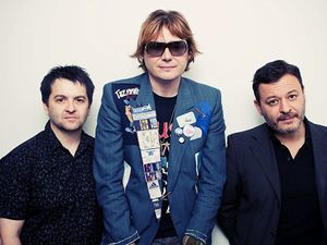 Supporting image for story: Manic Street Preachers to play Birmingham as band prepares to release latest album Resistance Is Futile