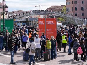 Supporting image for story: Venice nets £1.7m in tax pilot which critics say failed to deter day-trippers