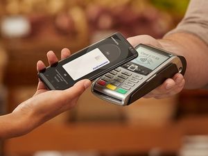 Supporting image for story: Samsung Pay launches in the UK: Here's everything you need to know about its new contactless payment system