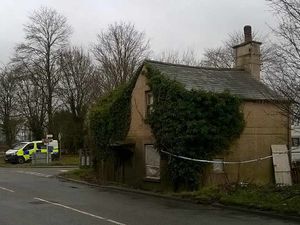 Supporting image for story: Faulty generator is blamed for deaths of Oswestry 'soul mates'