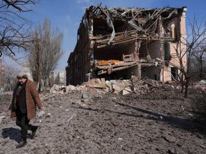 Supporting image for story: Mariupol art school used as bomb shelter destroyed in Russian attack, locals say