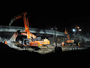 Supporting image for story: Bridge demolition closes motorway as i54 site moves closer to completion